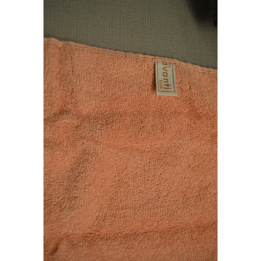 Vintage Towels Peaches and Cream Romantic Victorian Shabby Avanti 1980s